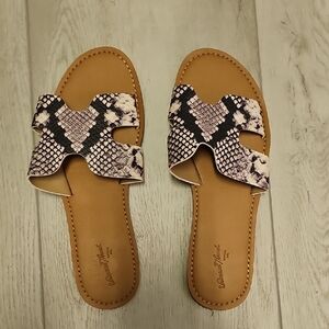 Black and Tan Slide On Sandals
